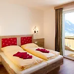 Farm stay Eisbauer *